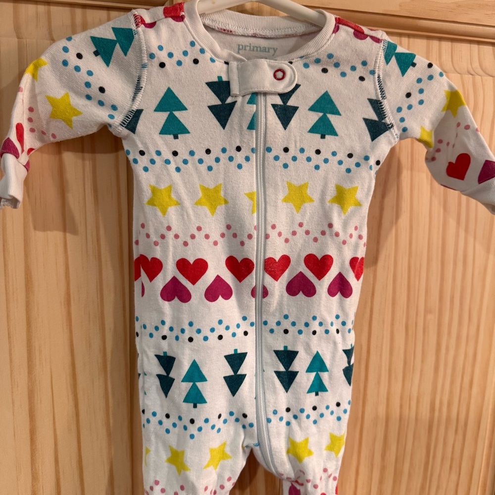 Primary Pajamas Organic Cotton Holiday Hearts Tree Festive Footies 0-3 months